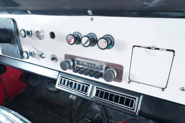 1966-77 Ford Bronco SureFit® Control Panel Knob Upgrade Kit