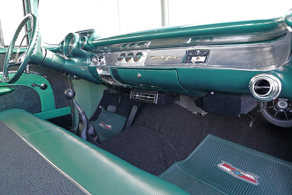 1957 Chevrolet Full-Size GEN 5® SureFit® Evaporator Kit with Center Vent Plenum and Deluxe Control