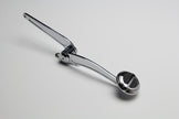 LUCILLE EDITION THROTTLE ASSEMBLY WITH RIBS