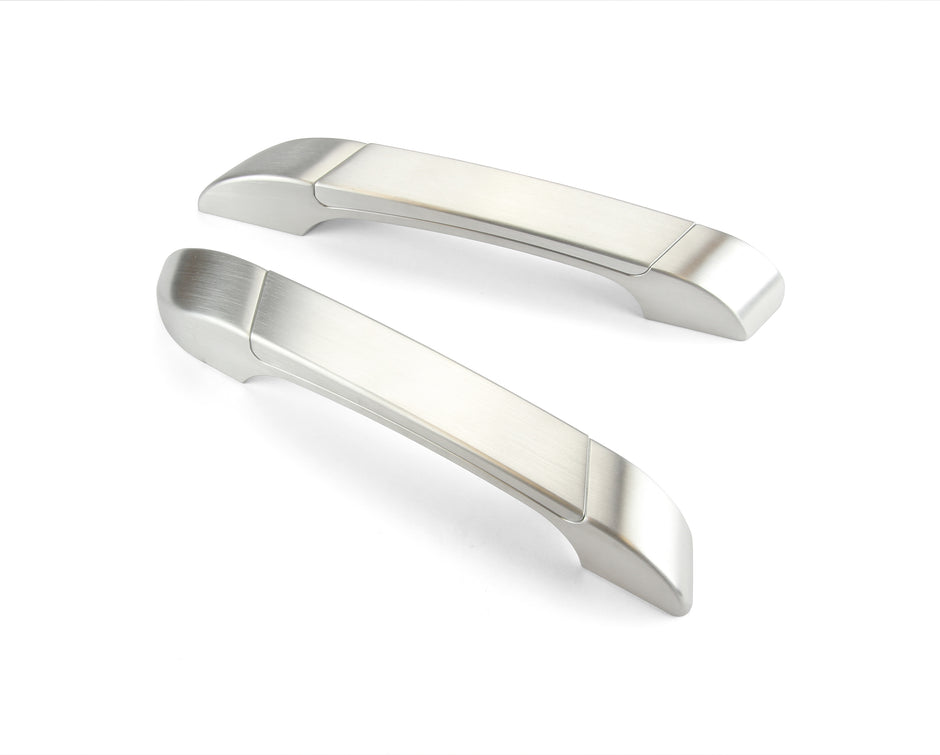 GOOLSBY EDGE EDITION XL BRUSHED DOOR PULLS W/ SMOOTH INSERT
